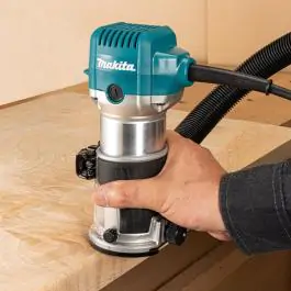 Makita RT0702C jednoručna glodalica