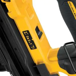 DeWalt DCN890N akumulatorski pištolj za eksere, Solo