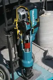 Elektropneumatski čekić-štemarica AVT 72 J HM1812 MAKITA